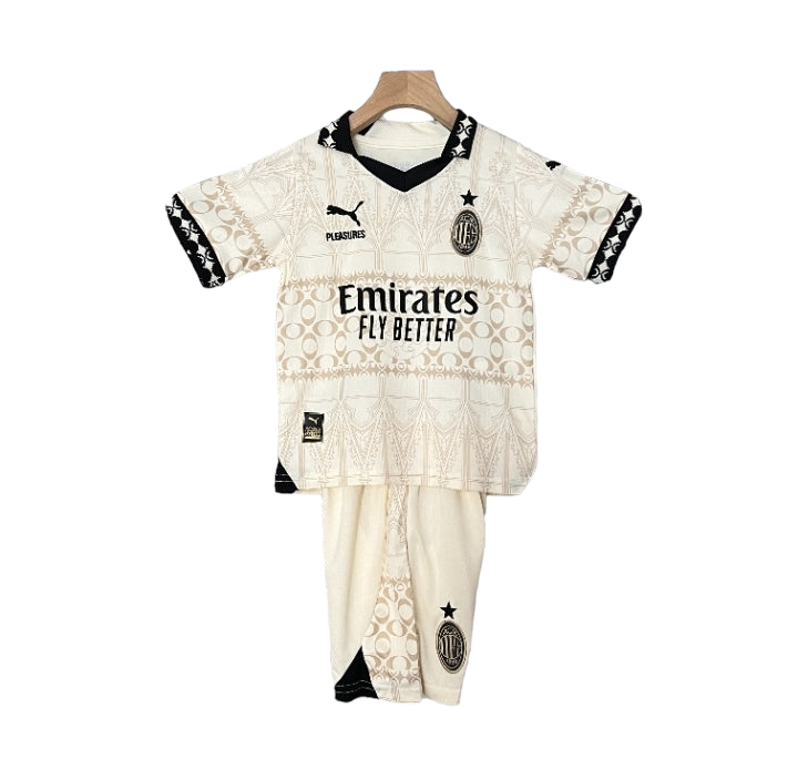 Milan - Kit Especial Criança e Adulto 23/24