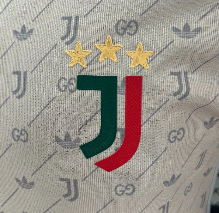 Juventus - Camisola Especial - VERSÃO JOGADOR (LER DESCRIÇÃO) 24/25