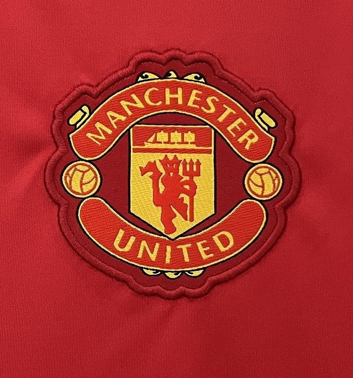 Manchester United - Camisola Principal 24/25