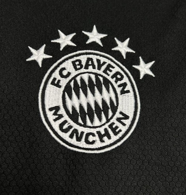 Bayern Munique - Camisola de treino 24/25